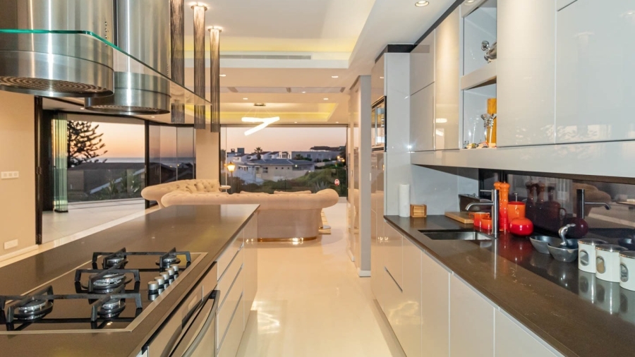 5 Bedroom Property for Sale in Bloubergstrand Western Cape